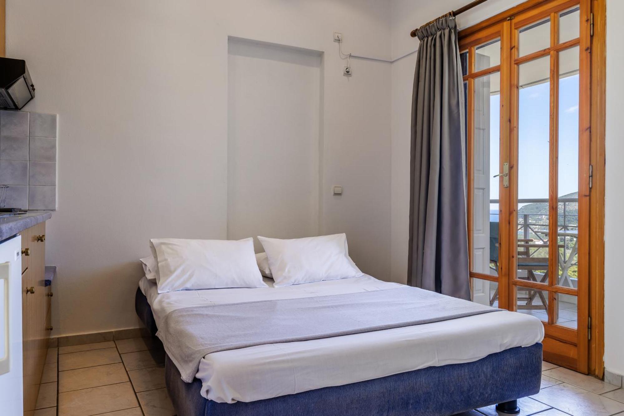 Likasti * Skopelos